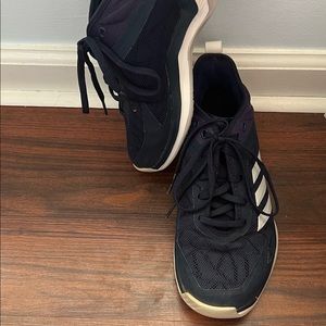 Adidas Mens sneakers size 5.5 or woman’s size 6.5